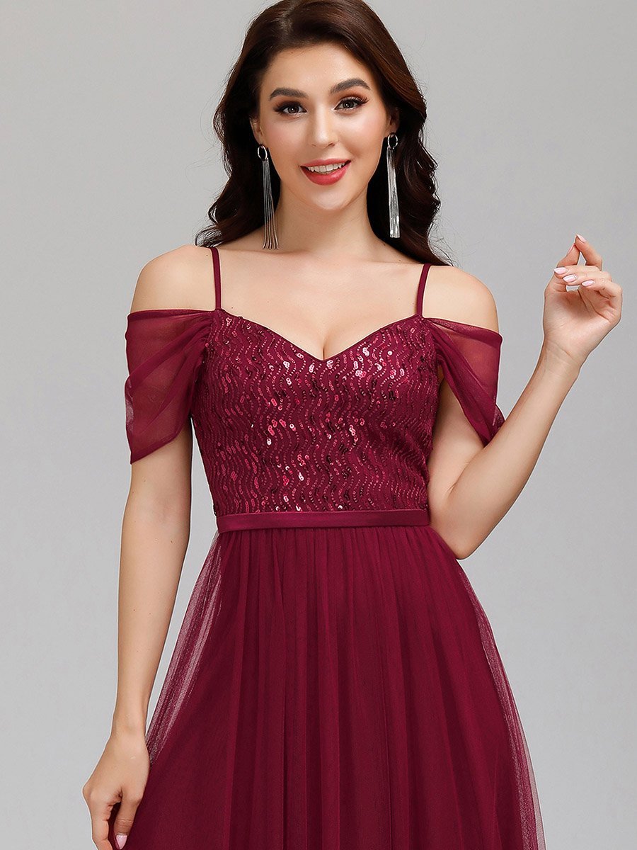 A-Line Tulle Bridesmaid Dress with Sweetheart Neckline and Ruffle Sleeves