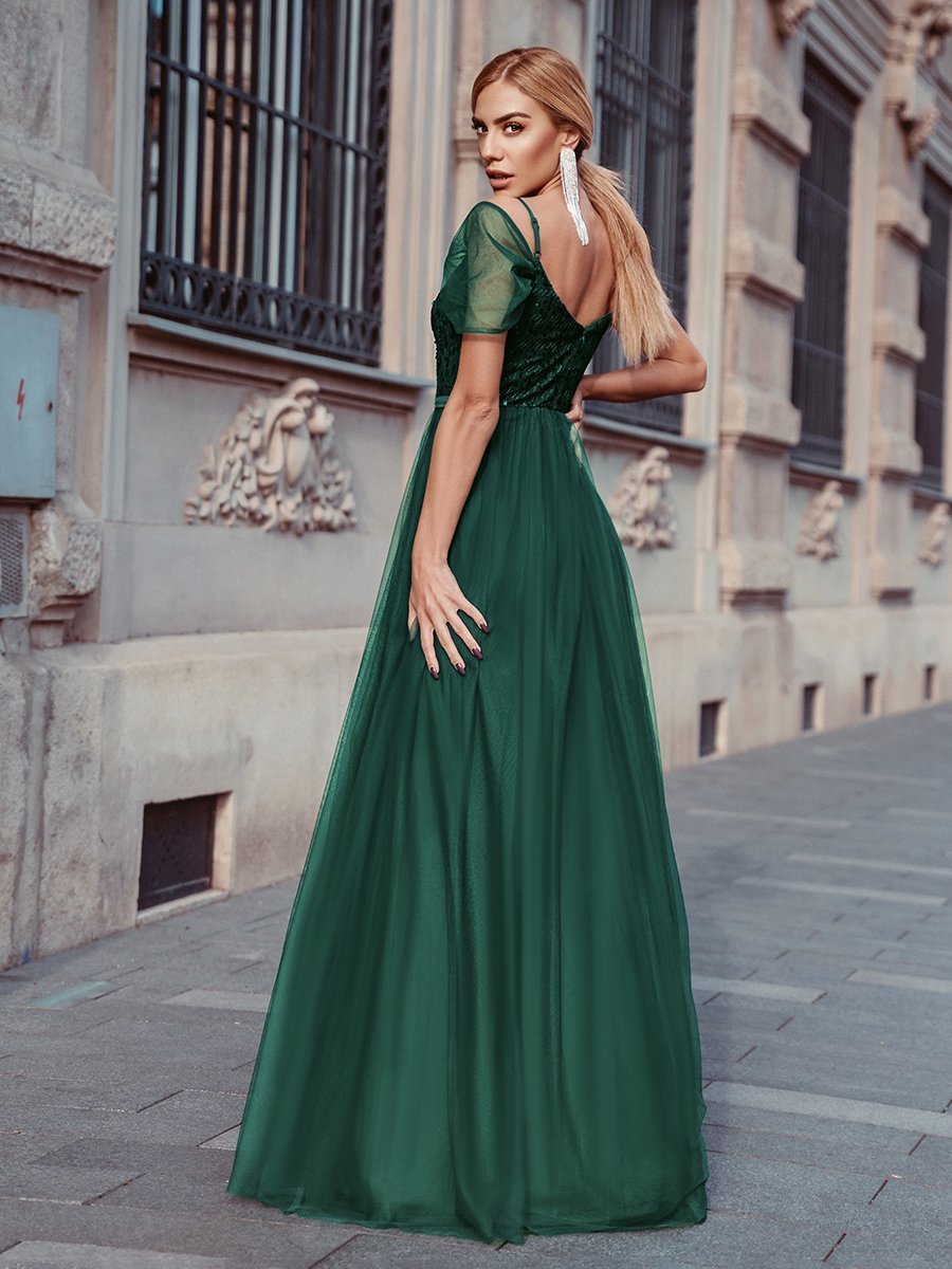 A-Line Tulle Bridesmaid Dress with Sweetheart Neckline and Ruffle Sleeves