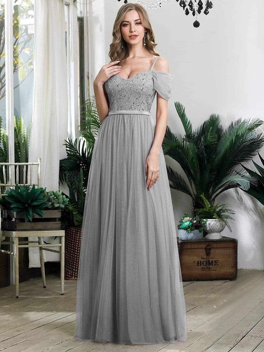 A-Line Tulle Bridesmaid Dress with Sweetheart Neckline and Ruffle Sleeves