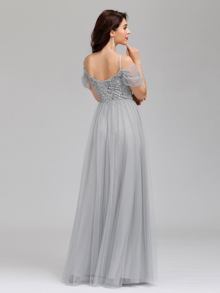 A-Line Tulle Bridesmaid Dress with Sweetheart Neckline and Ruffle Sleeves