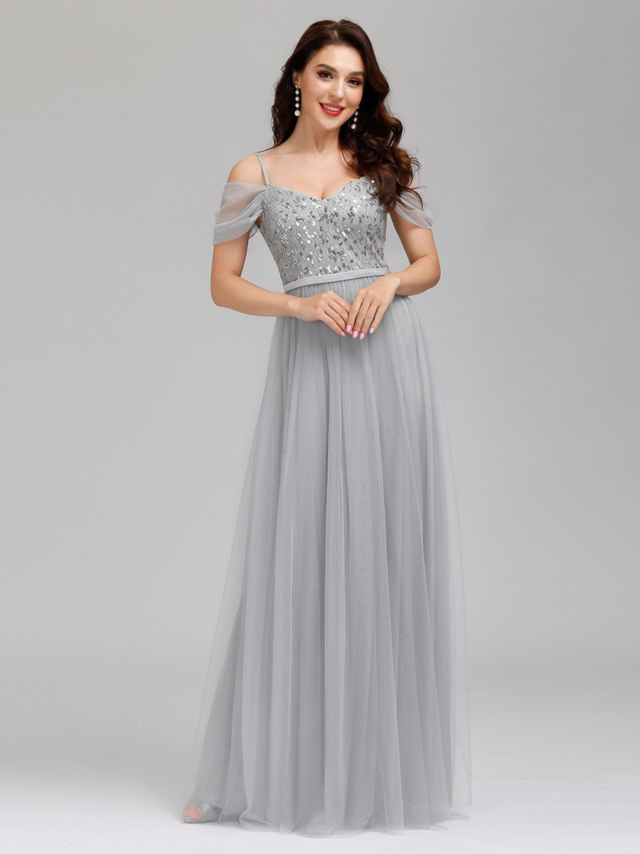 A-Line Tulle Bridesmaid Dress with Sweetheart Neckline and Ruffle Sleeves