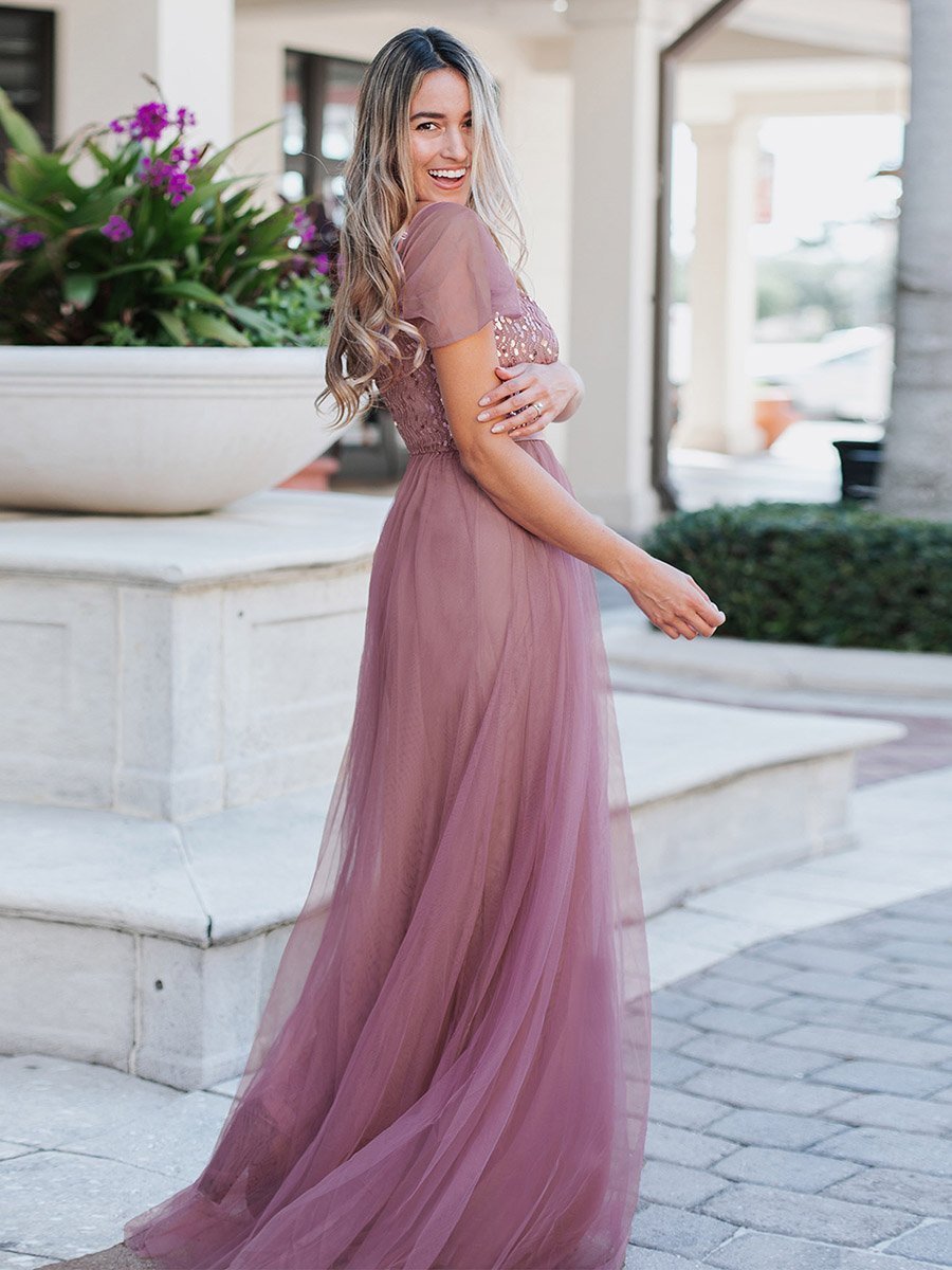 A-Line Tulle Bridesmaid Dress with Sweetheart Neckline and Ruffle Sleeves
