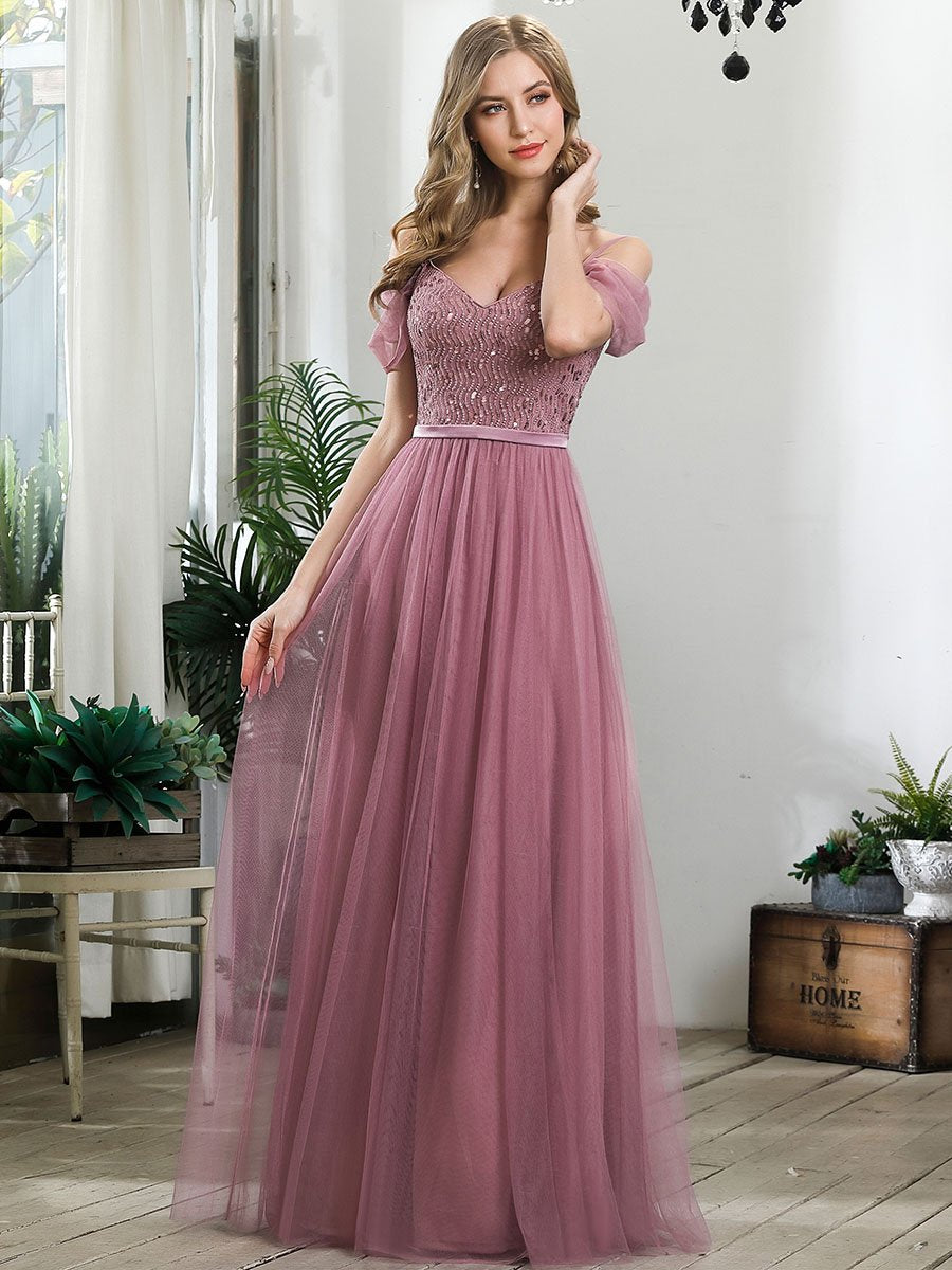 A-Line Tulle Bridesmaid Dress with Sweetheart Neckline and Ruffle Sleeves