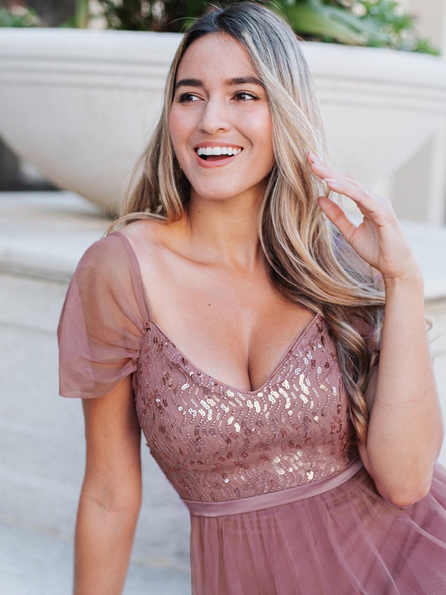A-Line Tulle Bridesmaid Dress with Sweetheart Neckline and Ruffle Sleeves