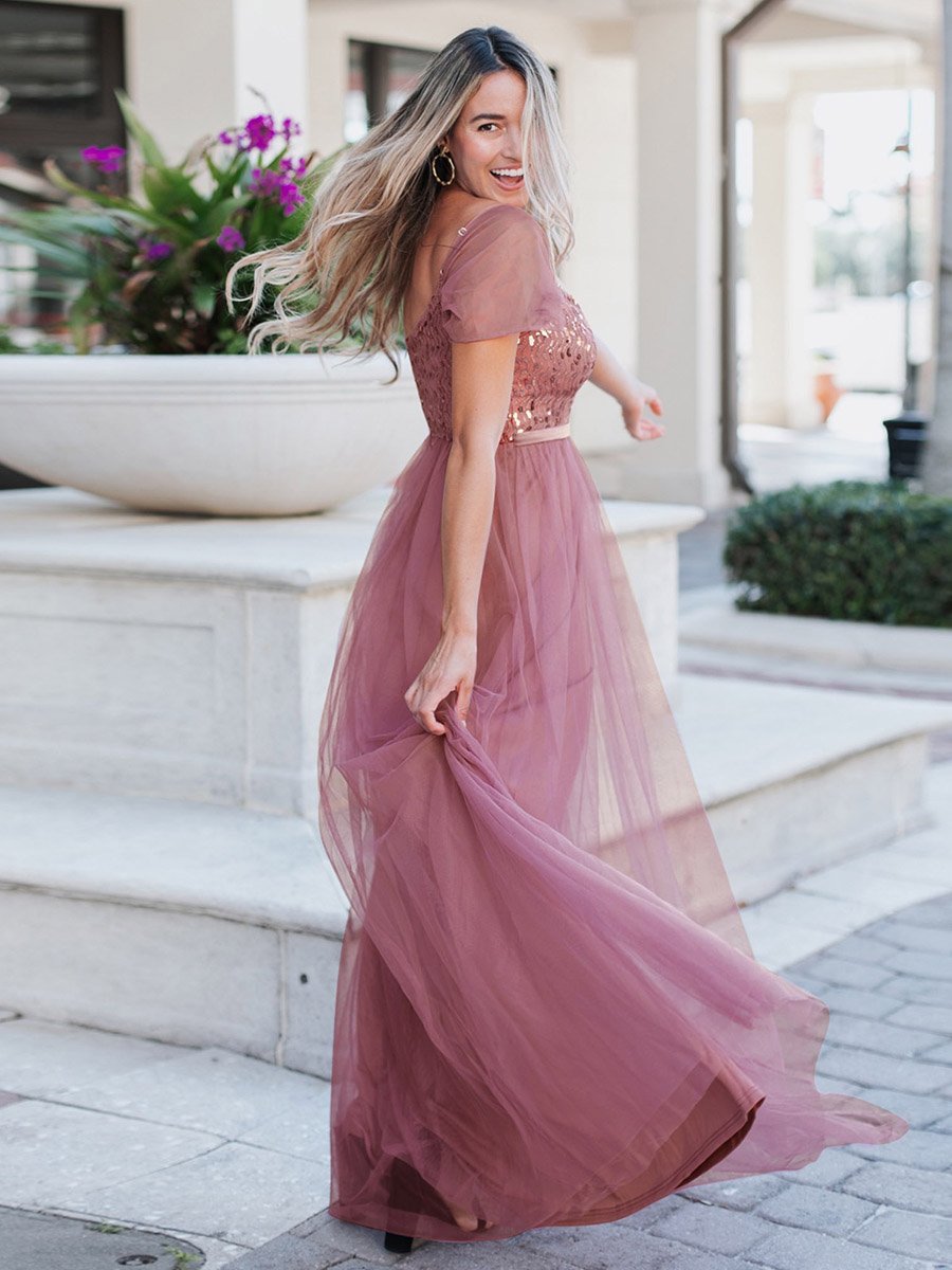 A-Line Tulle Bridesmaid Dress with Sweetheart Neckline and Ruffle Sleeves