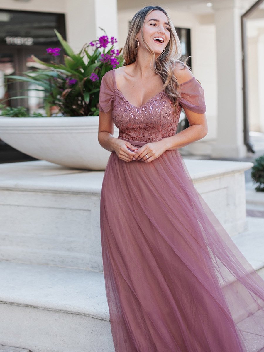 A-Line Tulle Bridesmaid Dress with Sweetheart Neckline and Ruffle Sleeves