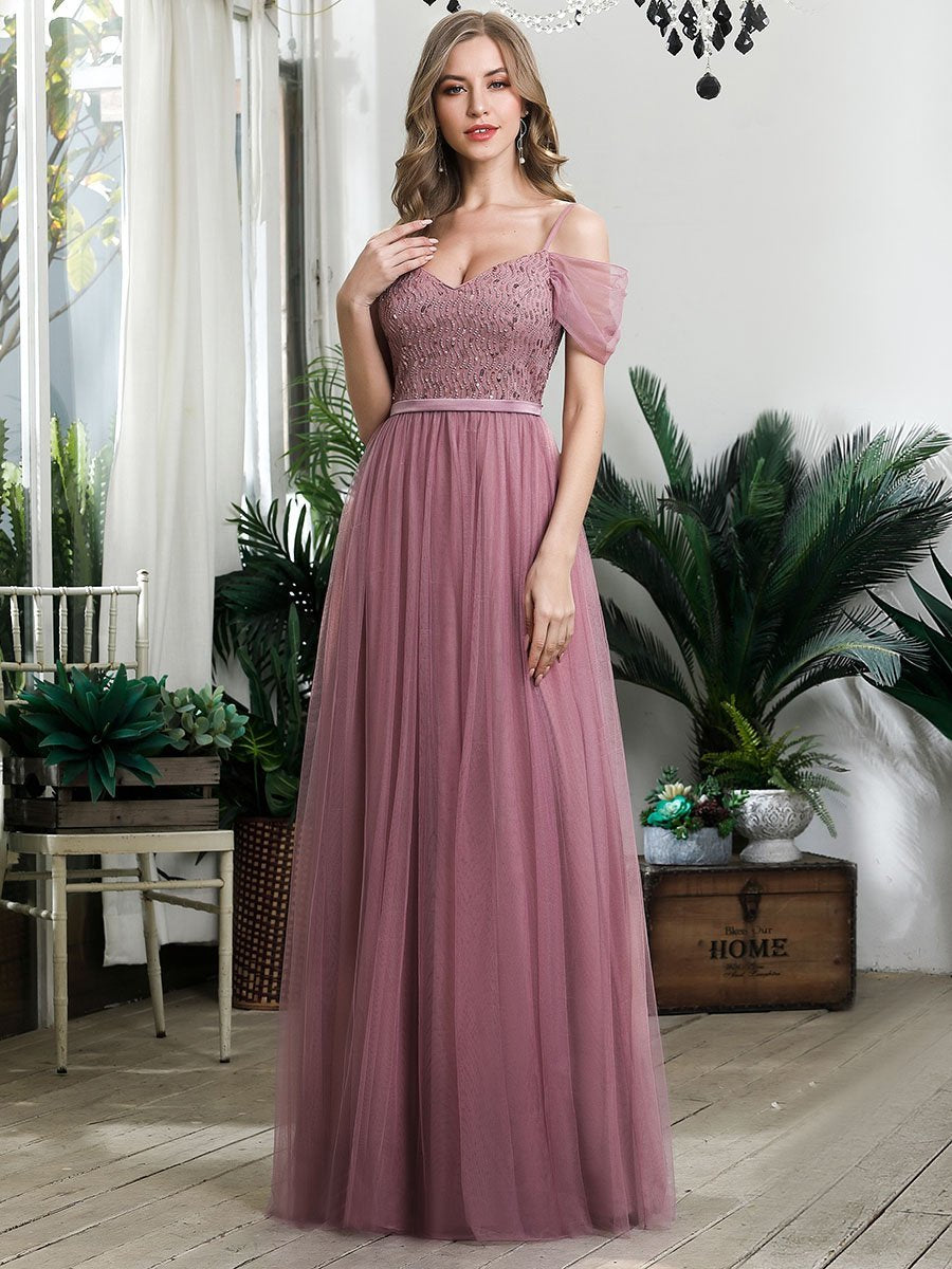 A-Line Tulle Bridesmaid Dress with Sweetheart Neckline and Ruffle Sleeves