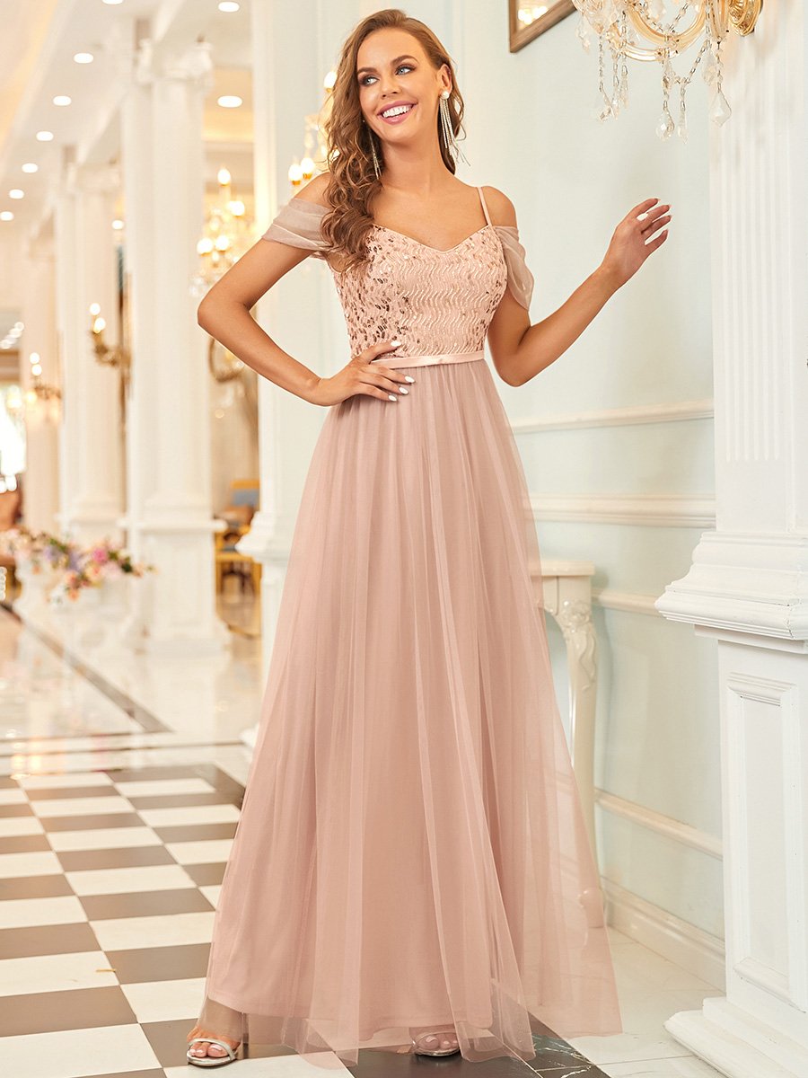 A-Line Tulle Bridesmaid Dress with Sweetheart Neckline and Ruffle Sleeves