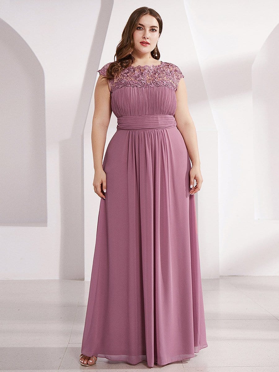 Elegant Lace Cap Sleeve Chiffon Evening Gown with Ruched Detail: Lacey Neckline Open Back Ruched Bust Plus Size Evening Dress