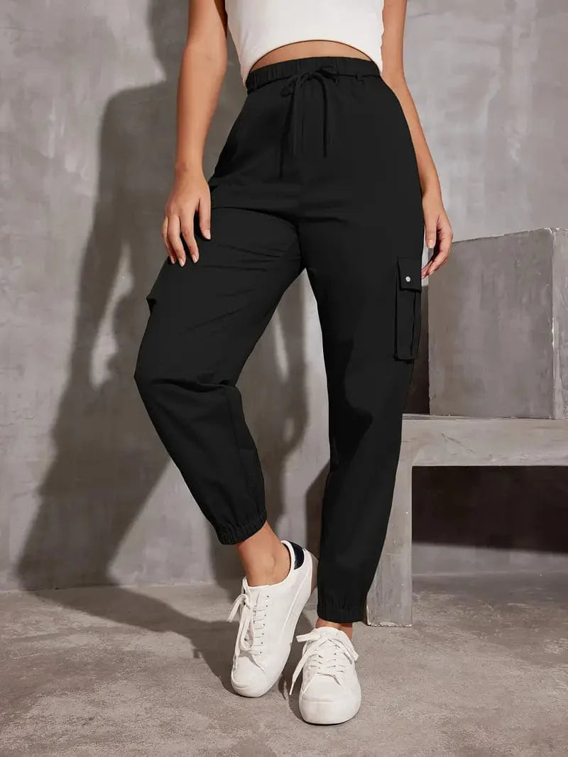 Y2K Loose Fit Cargo Trousers with Drawstring Waist and Multiple Pockets, Versatile Women's Apparel for Any Time of Year