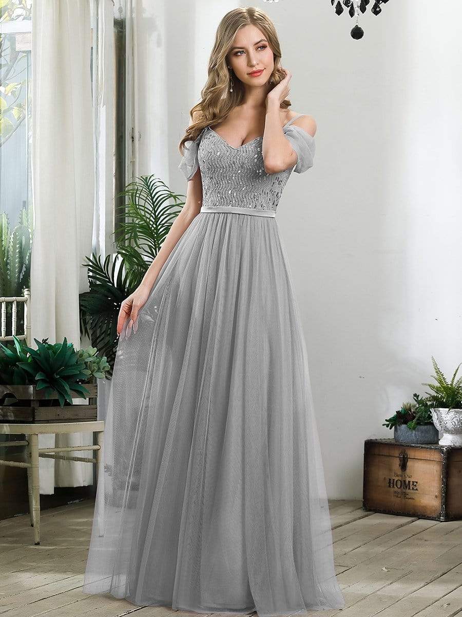 A-Line Tulle Bridesmaid Dress with Sweetheart Neckline and Ruffle Sleeves
