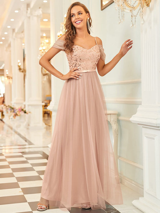 A-Line Tulle Bridesmaid Dress with Sweetheart Neckline and Ruffle Sleeves