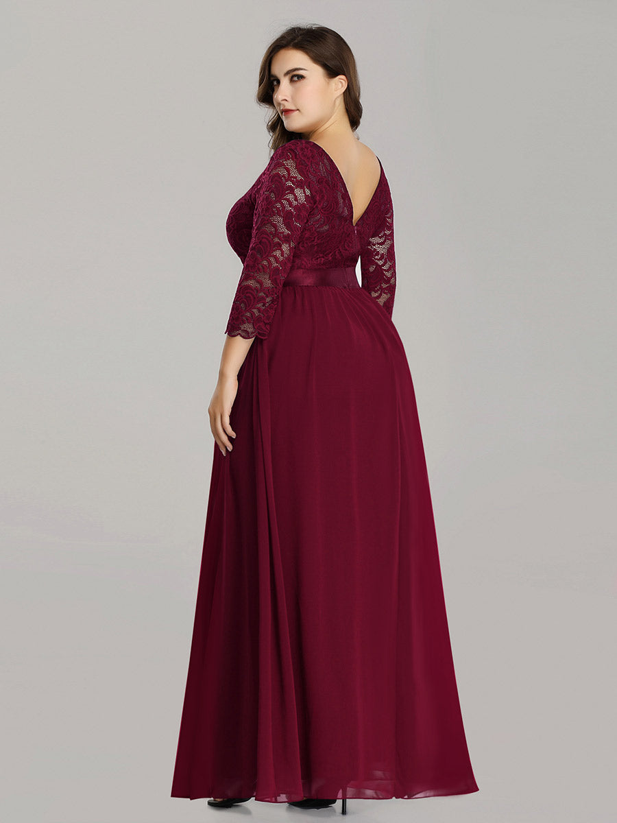 Elegant Lace Plus Size Bridesmaid Dresses with Long Sleeves.