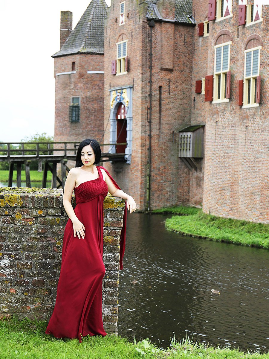Elegant One Shoulder Chiffon Ruffles Evening Gown