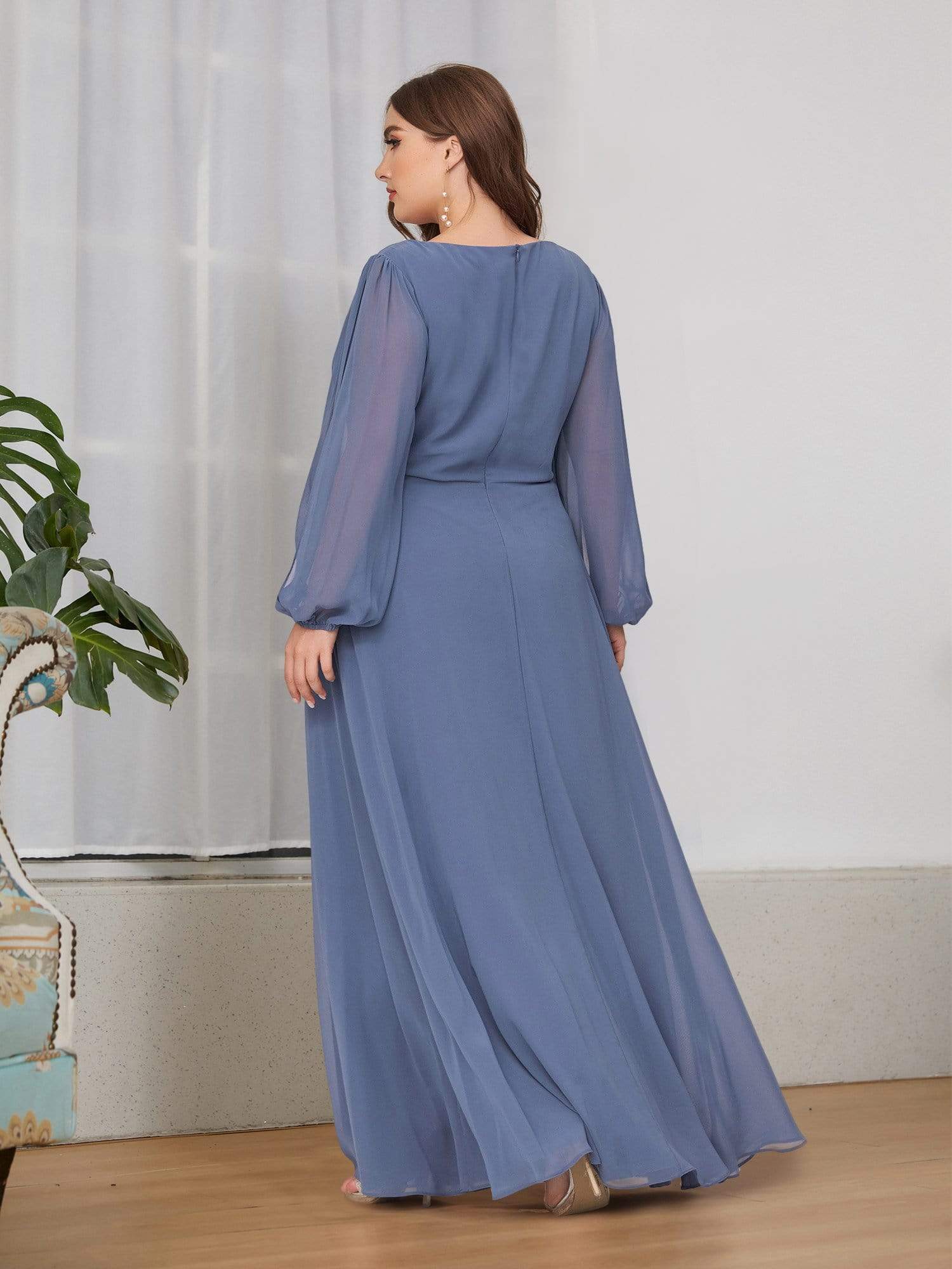 Chic Plus Size Chiffon Evening Gown with Long Lantern Sleeves and Applique Embellishment