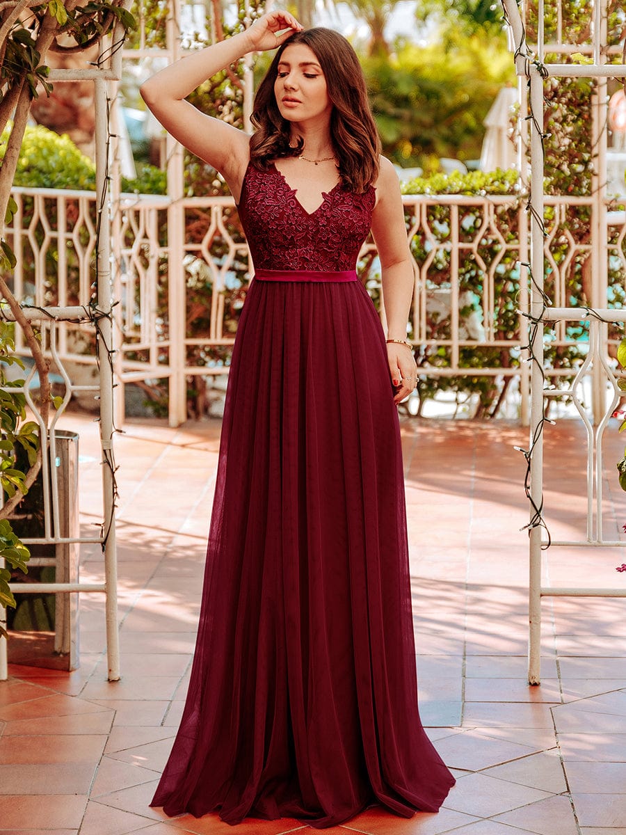 Elegant V-Neck A-Line Dress with Floral Lace Appliques